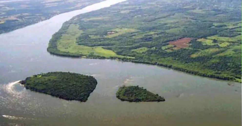 Buscan a 4 jóvenes que desaparecieron en el Río Paraná