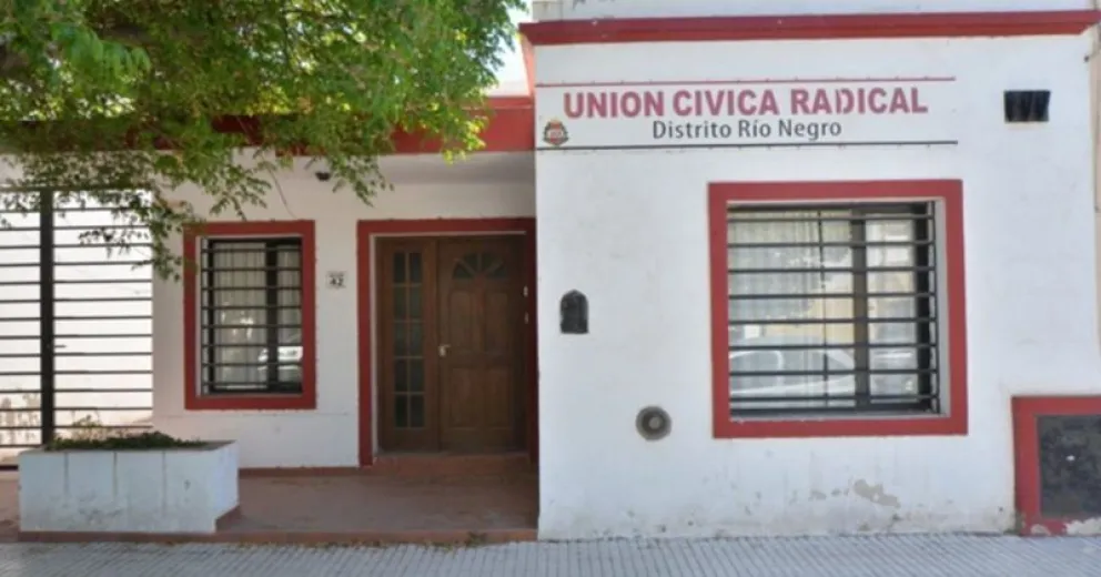 Los radicales van a elecciones el 11 de abril