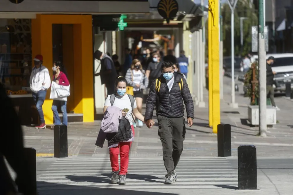 Los turistas vienen, disfrutan y se enamoran de Bariloche