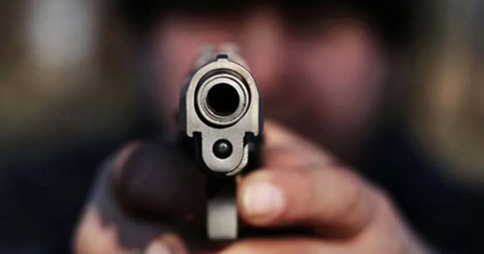 Ordenan destruir el arma de fuego que se utilizó en un contexto de violencia de género