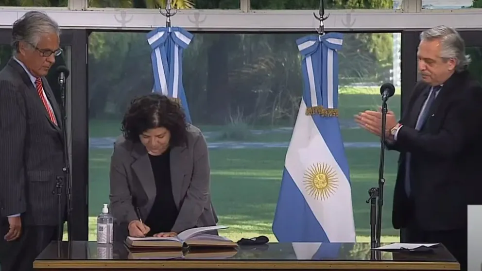 Asumió Carla Vizzotti como ministra de Salud de la Nación