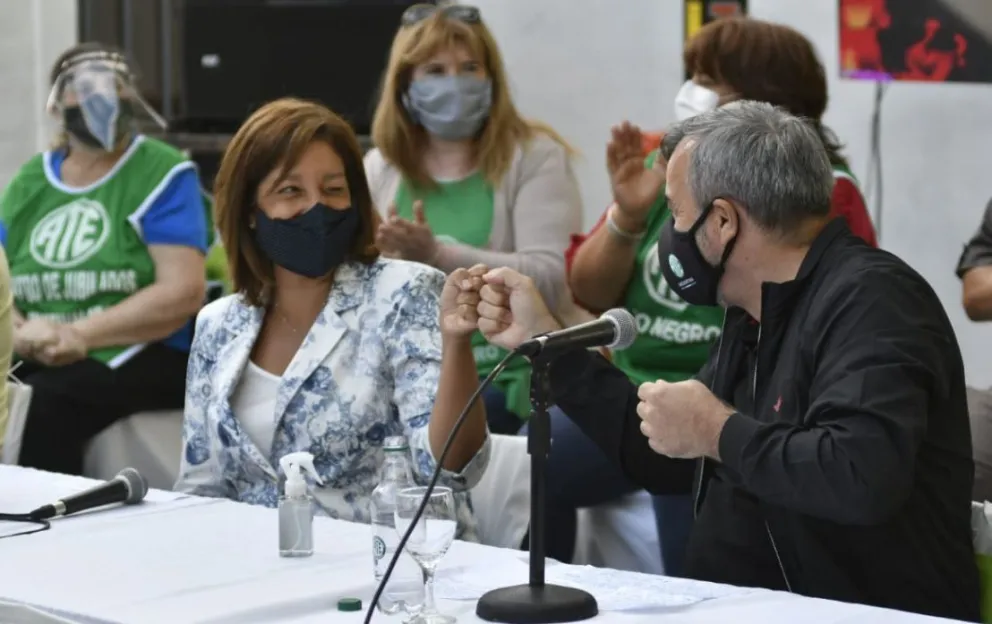 El gobierno blanqueará los salarios de 25 mil estatales