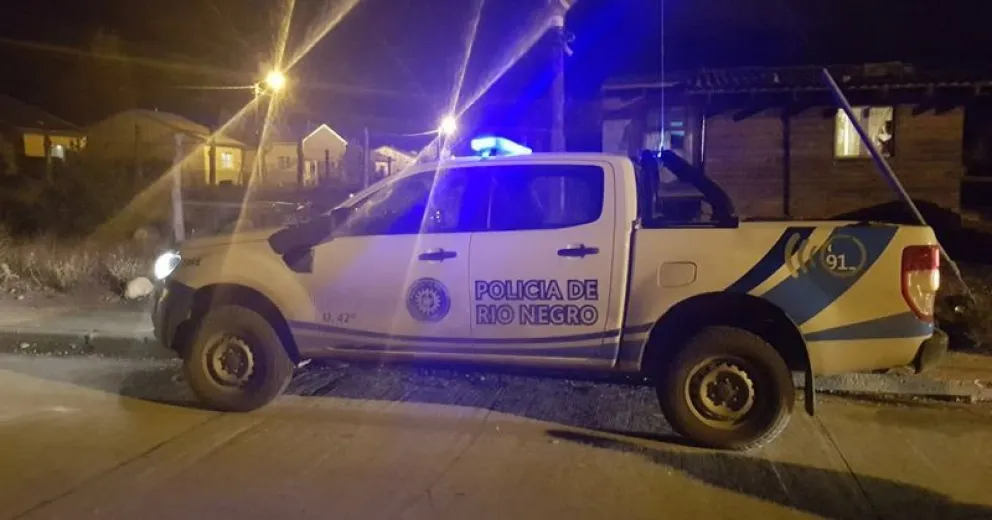 Provocaron un accidente vehicular y agredieron a la policía