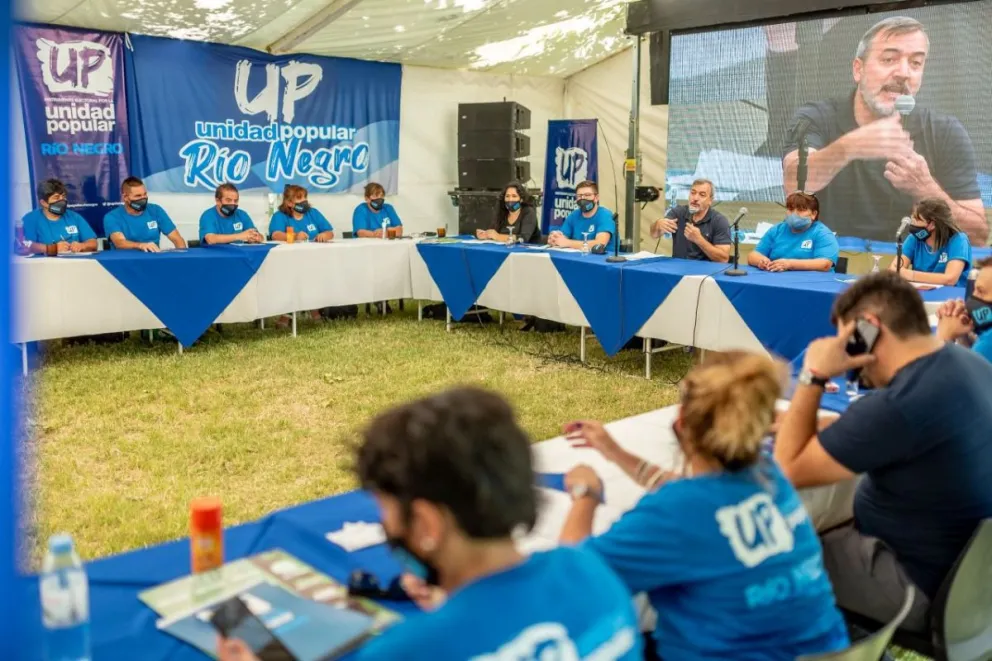 Unidad Popular abre "conversaciones con otras fuerzas"