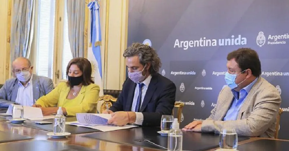 Río Negro firmó contratos con Nación para ampliar la conectividad