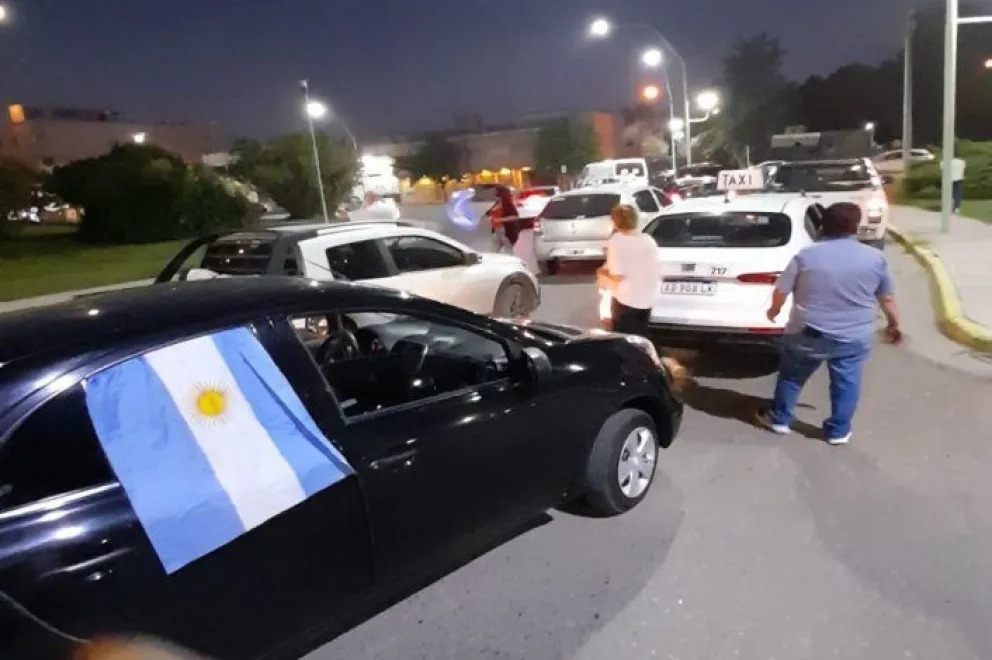 Marcha masiva y recurso de amparo en contra del “tarifazo”