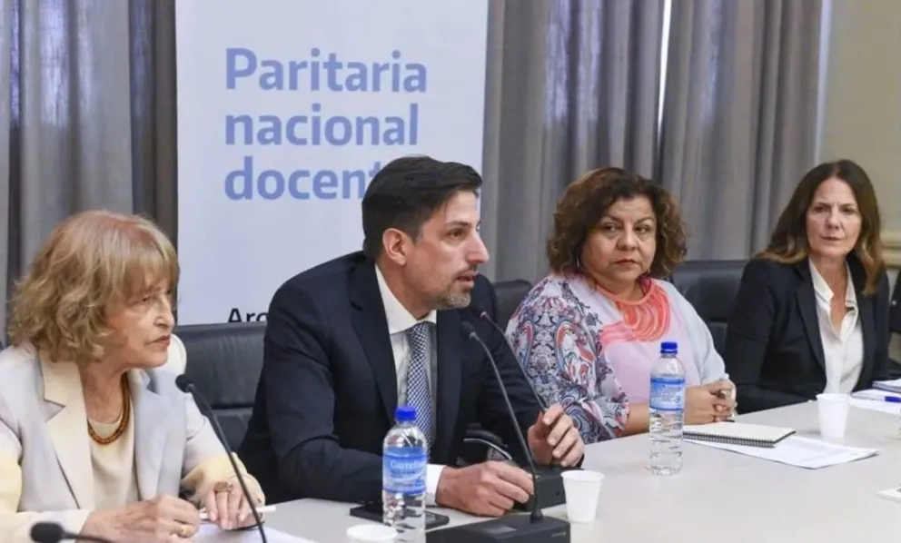 Se firmó la paritaria nacional docente por encima del 34%