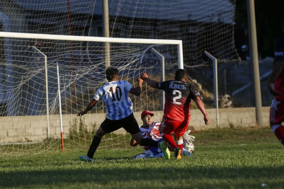 Alas y Estrella igualaron en un partido para el infarto