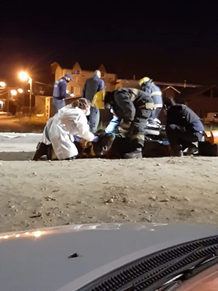 Un hombre herido en un insólito choque de motos