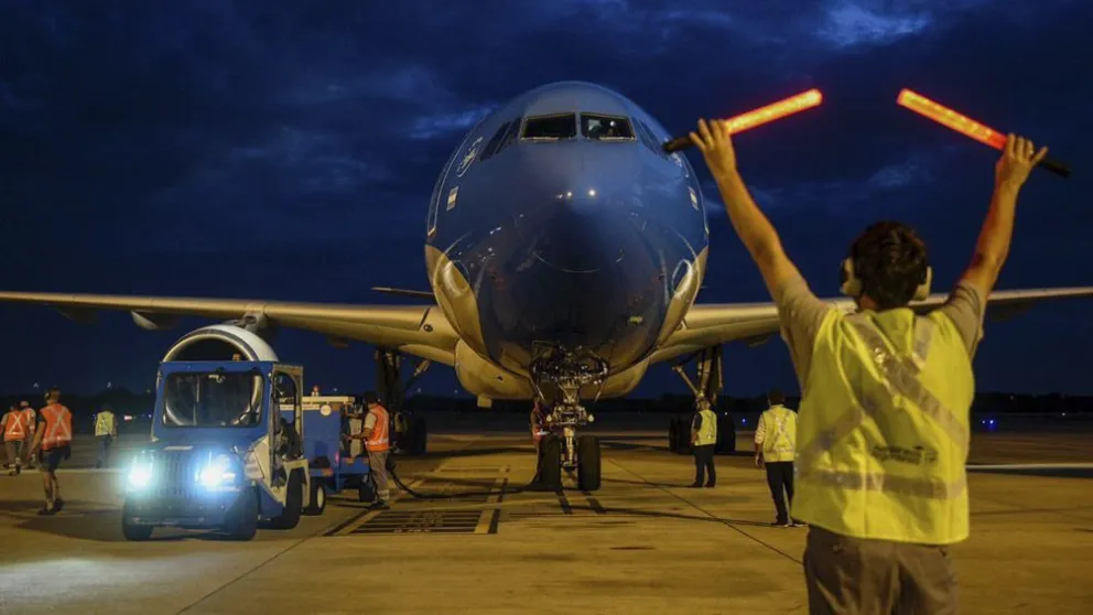 Con la llegada del último avión, Argentina sumó más de 4 millones de dosis
