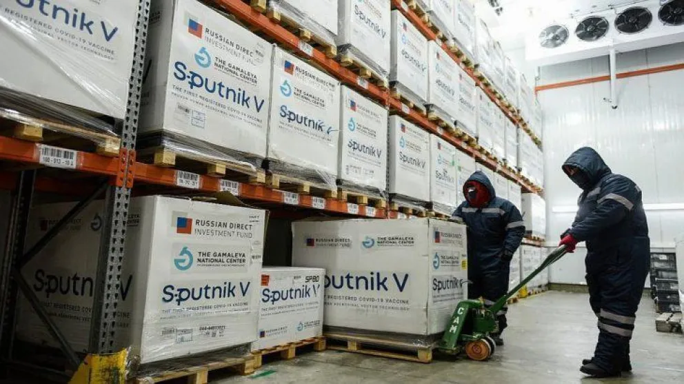 Comenzó la distribución de 400 mil dosis de la Sputnik V en todo el país