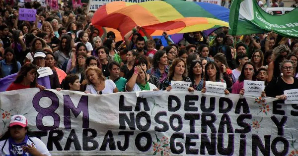 Día de la Mujer: paro y movilizaciones en todo el país