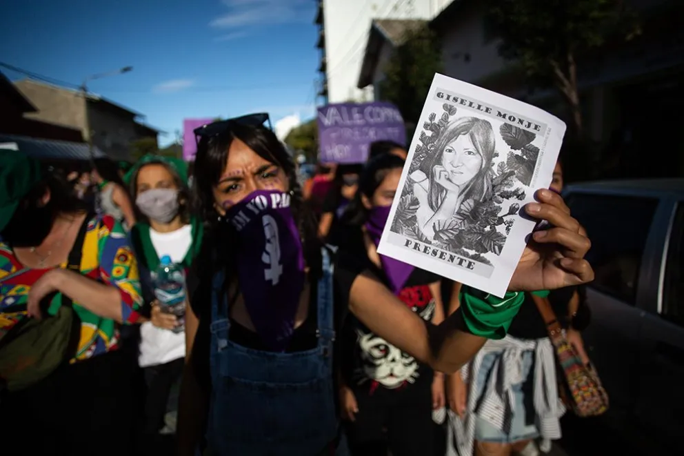 Hoy mujeres y disidencias vuelven a marchar contra la violencia de género bajo el lema "La deuda es con nosotras"