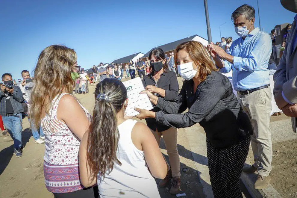 Arabela y las 102 viviendas con titulares mujeres: "quisimos poner en evidencia esta historia de desigualdad"
