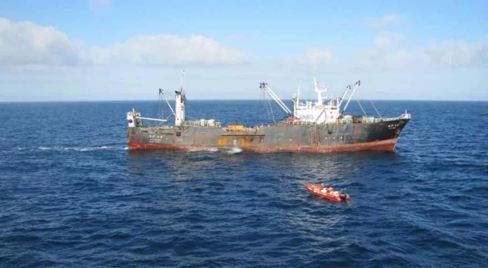 Greenpeace alerta sobre buques de pesca extranjeros en el Mar Argentino