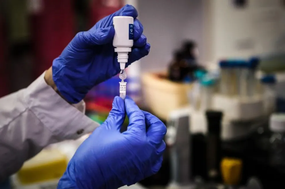 Analizan un antiinfeccioso para reducir la carga viral del Covid-19