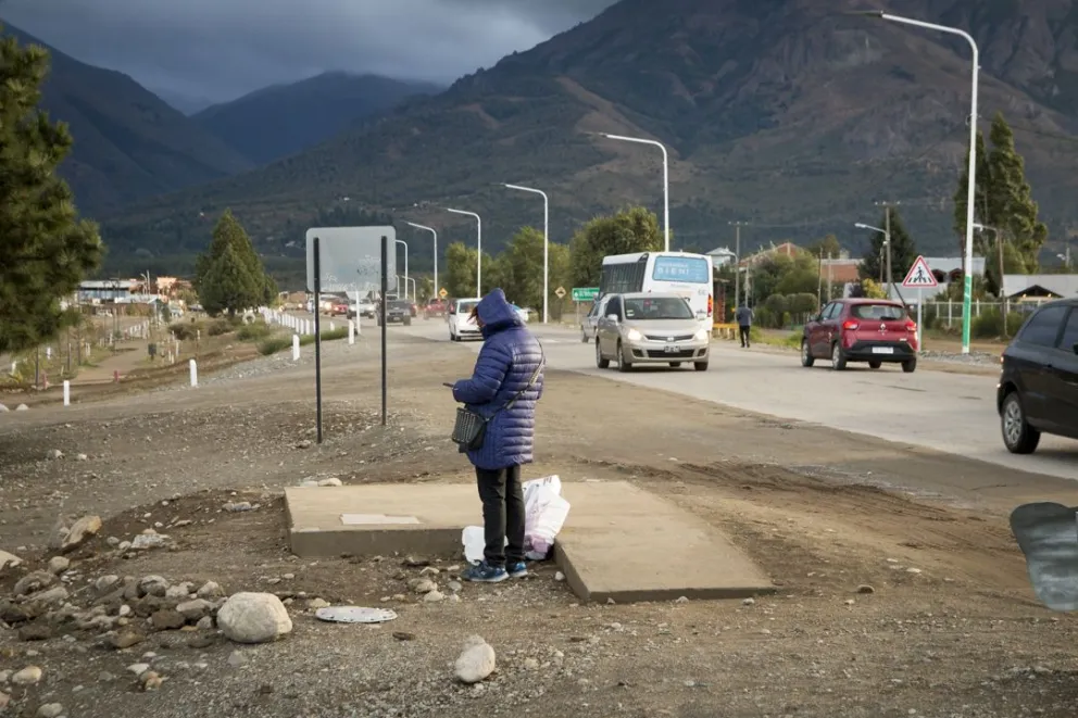 Falta poco para que instalen las garitas de micro sobre Ruta 40