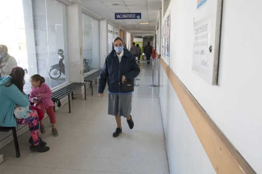 Baja el número de activos en Bariloche: son 886 los pacientes con coronavirus