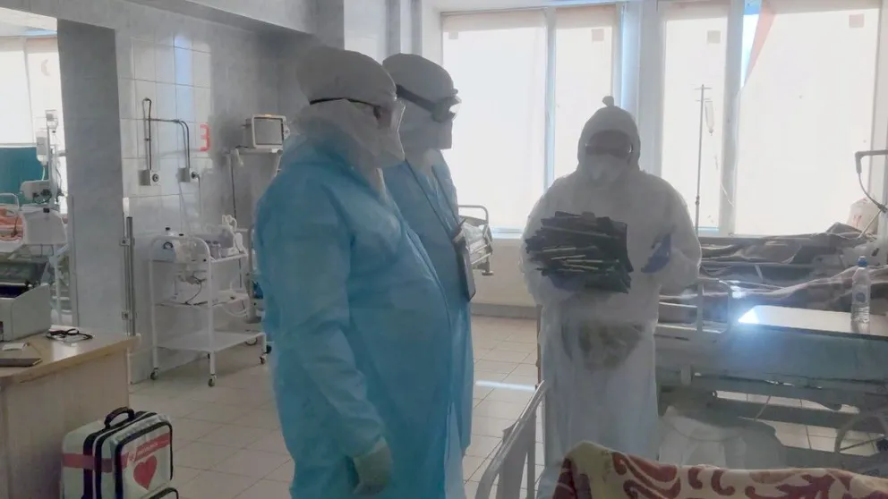Salvan a un paciente con coronavirus que tuvo diez paros cardíacos en 12 horas