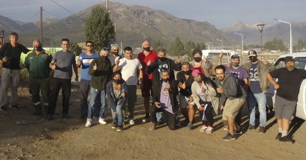 Partió una caravana solidaria rumbo a La Comarca