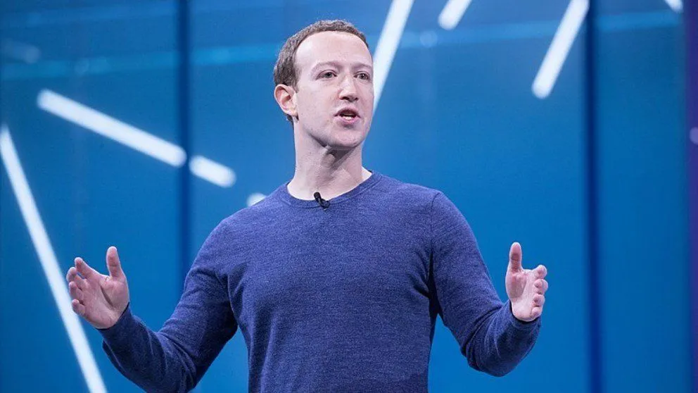Facebook lanza campaña global para ayudar en la vacunación