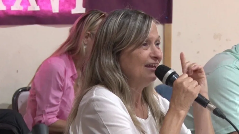 Docentes miran hacia adentro para definir si aceptan el aumento del gobierno