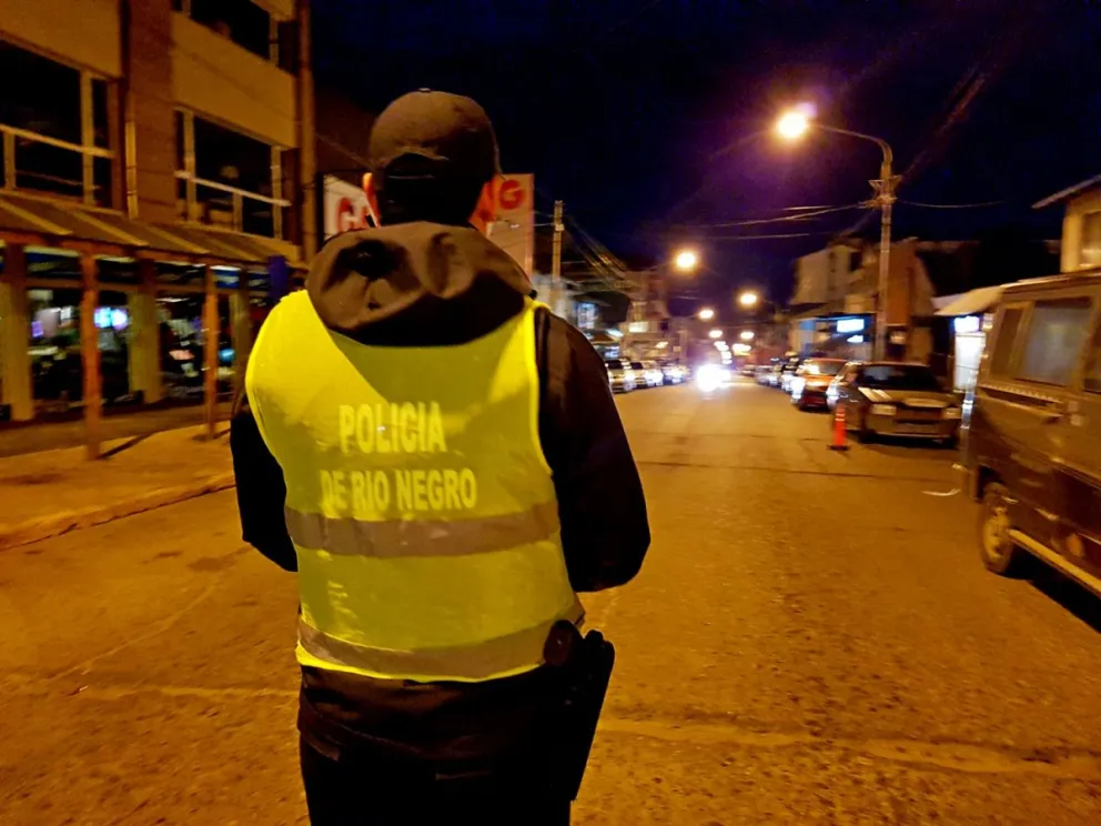 Acompañante en una moto "voló" tras un choque 