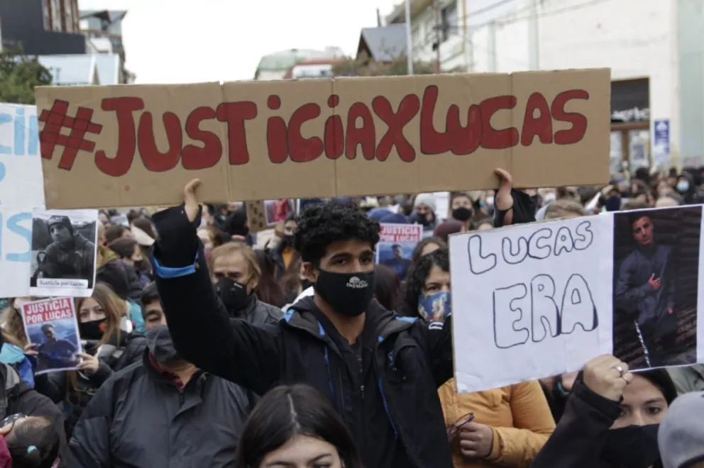 Conmovedores testimonios en la marcha por Lucas Caro