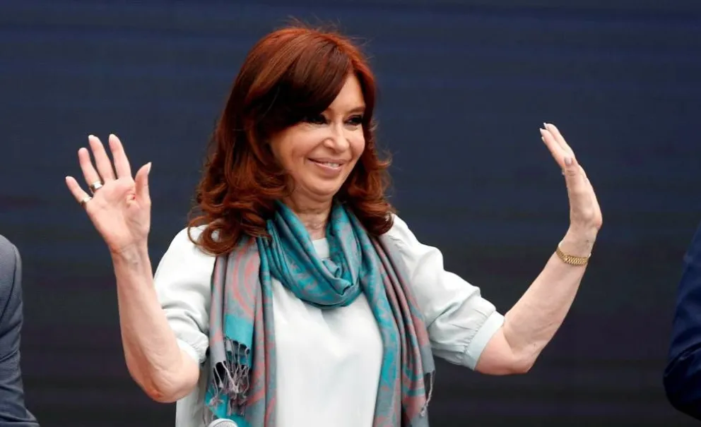 Cristina Kirchner anunció que renuncia a su sueldo como vicepresidenta