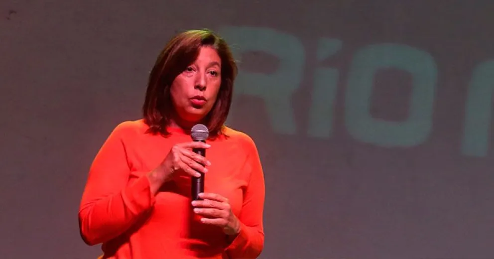 Arabela aseguró: "quien viaja al exterior tiene una responsabilidad"