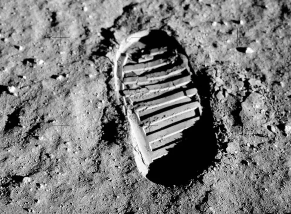 CONICET: analizan registros de actividad humana en la Luna