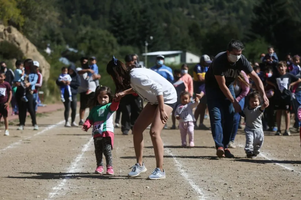 Emoción y alegría en la vuelta de Carreras de Calle 