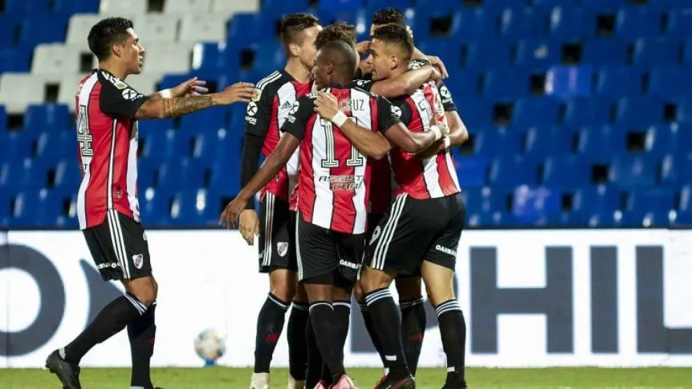 Demoledor: River fue una máquina y aplastó a Godoy Cruz