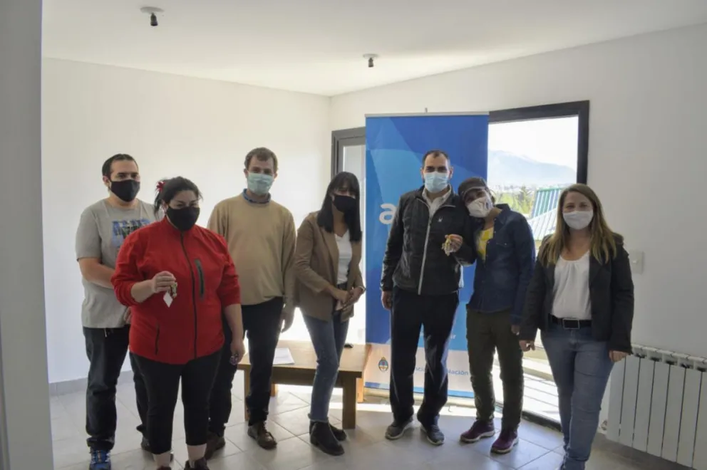 Entregaron viviendas de Procrear en El Cóndor