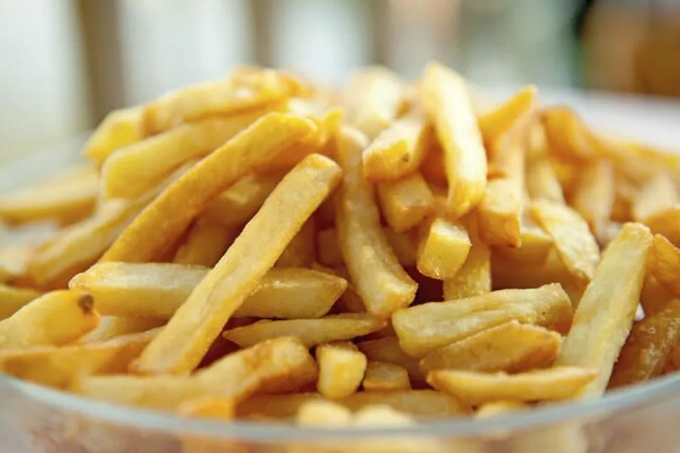 Papas fritas: el secreto para que queden crujientes por fuera y tiernas por dentro