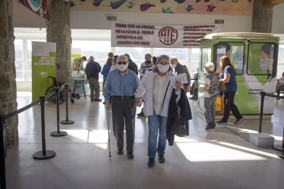 Un fallecido y 55 casos nuevos de coronavirus en todo Río Negro