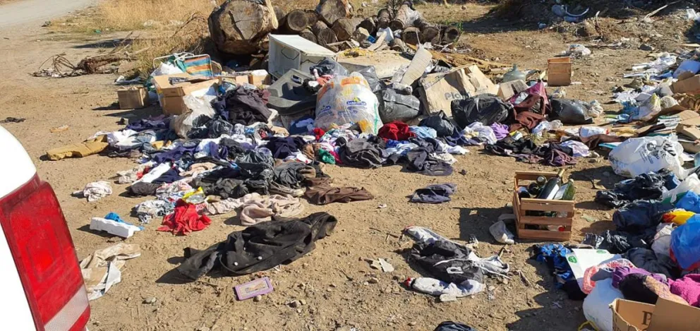 Donaciones para los afectados por los incendios fueron halladas en un basural 