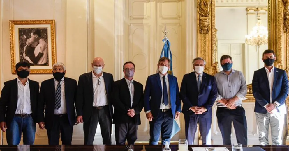 El gobierno nacional asistirá con más de 300 millones de pesos a Lago Puelo y El Hoyo 