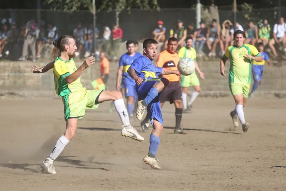 La Copa Bariloche tendrá tres partidos el sábado y tres el domingo