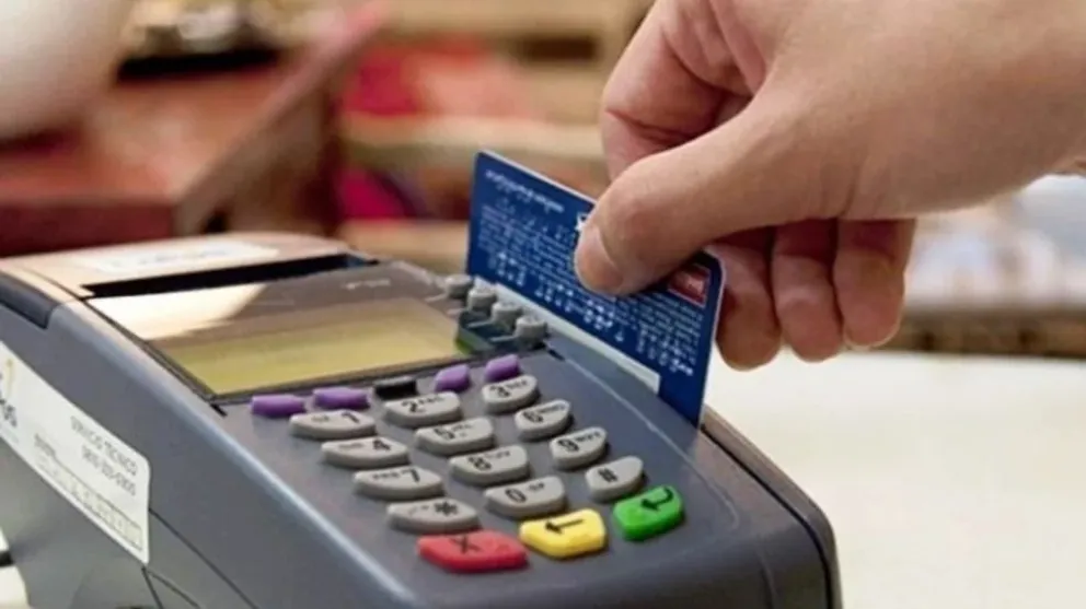 Extienden el reintegro del 15% con tarjetas de débito: ¿para quiénes?