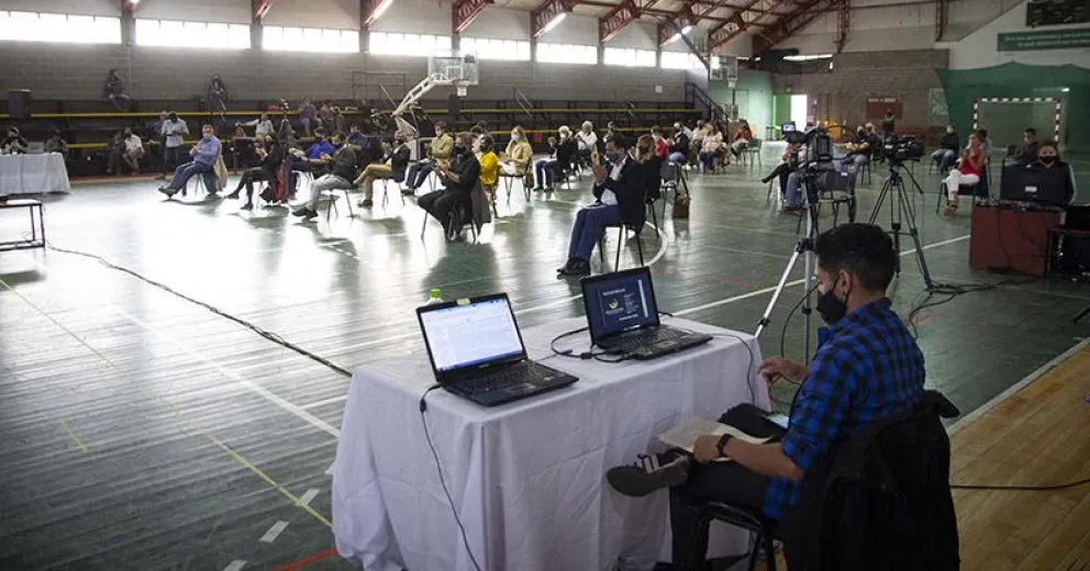 Los candidatos a defensor del Pueblo expusieron sus propuestas para ser electos