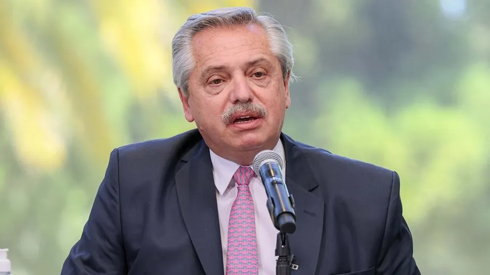 Alberto Fernández confirmó que dio positivo de coronavirus 