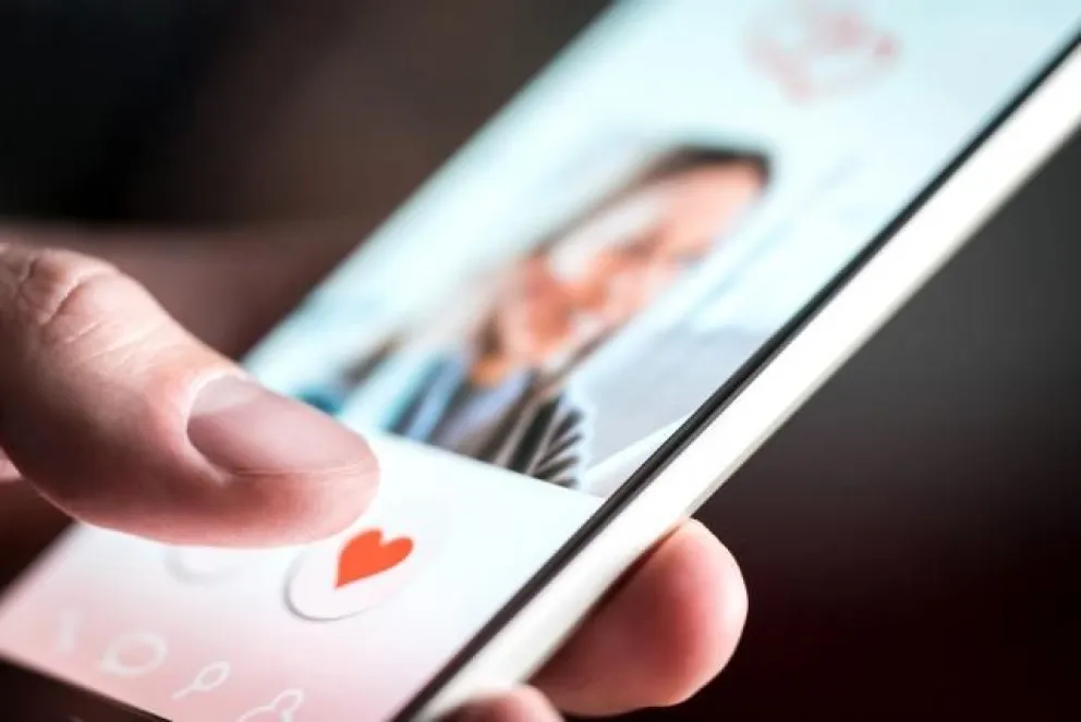 Conocé las mentiras más usadas por los argentinos en las apps de citas