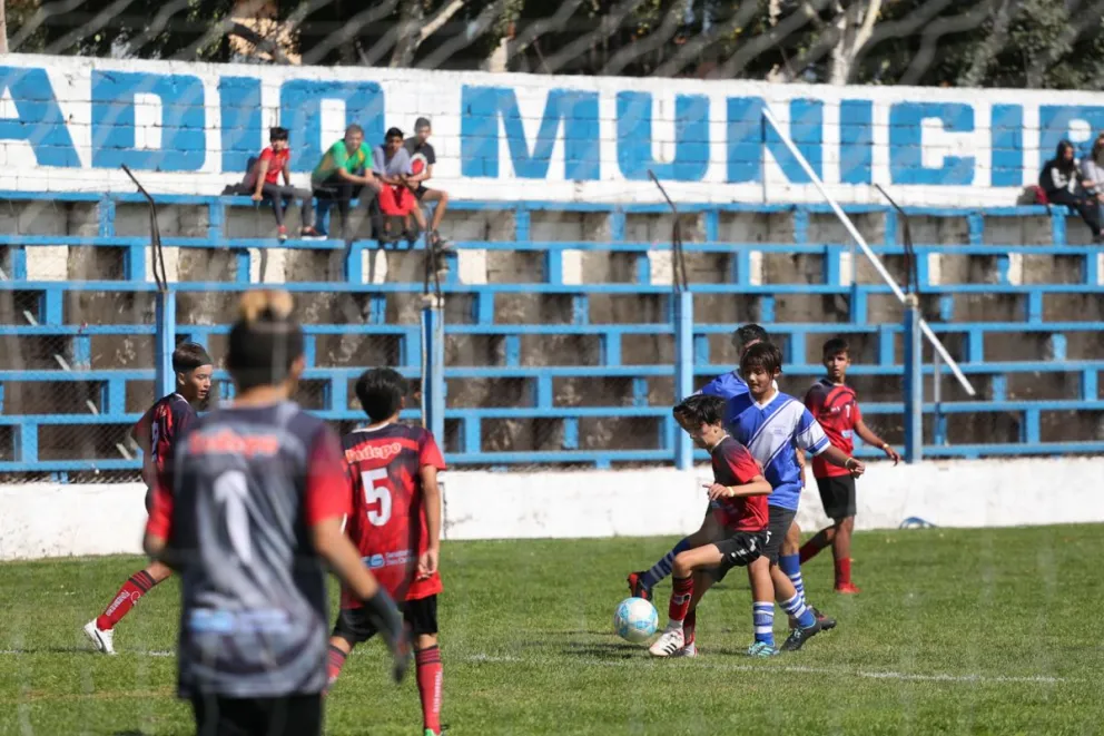La gobernadora presidió la apertura de la Bariloche Cup
