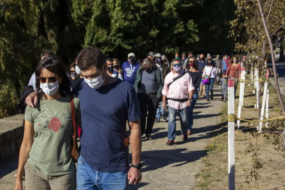 Malvinas: se llevó a cabo este viernes la Caminata por la Paz 