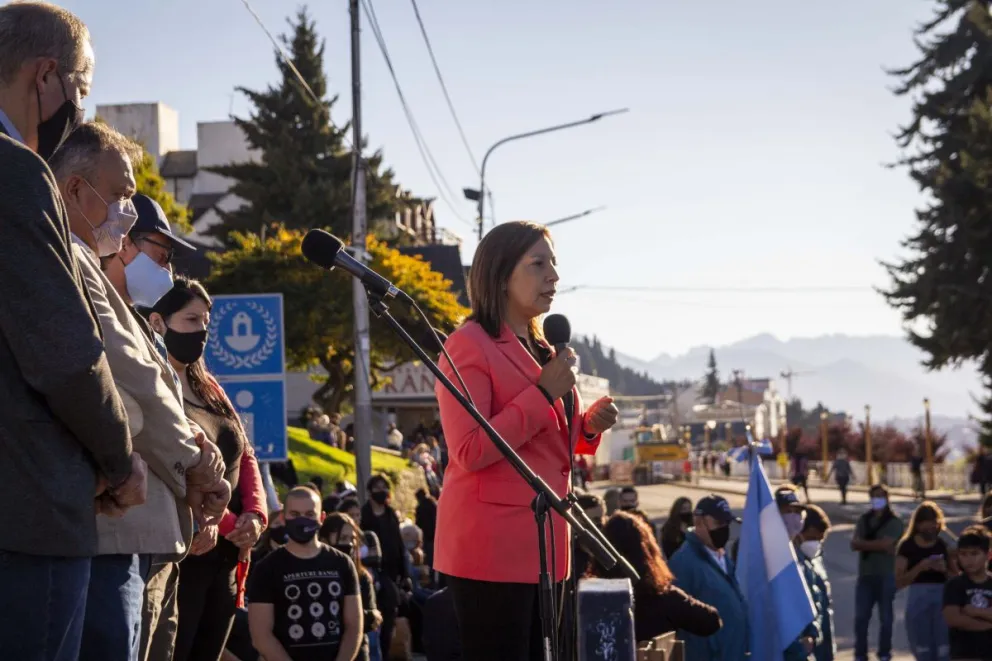Arabela: "Es ilegítimo que en forma permanente un Imperio robe nuestras riquezas"