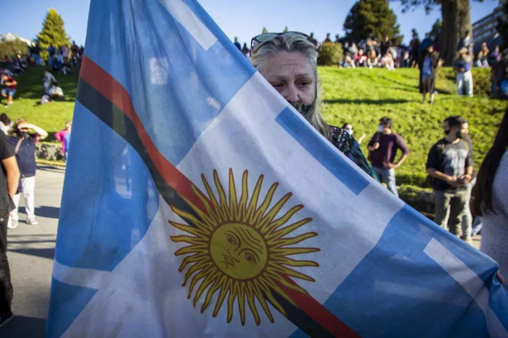 Emotivo acto en conmemoración a los héroes de Malvinas