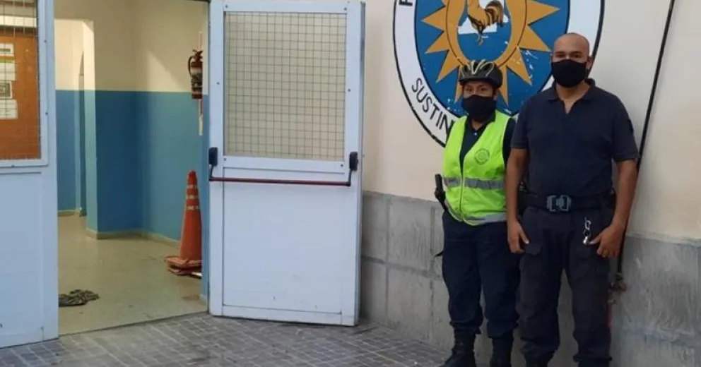 Bicipolicías encontraron una billetera con 150.000 pesos  