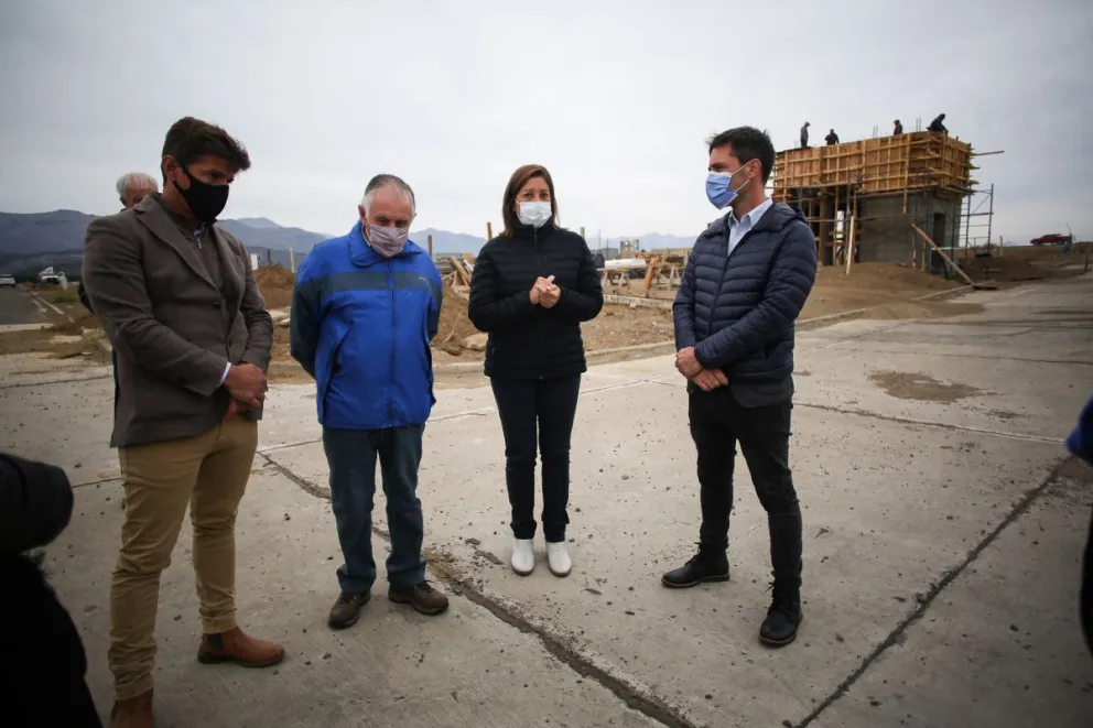 La gobernadora recorrió el Parque Tecnológico junto a miembros del Consejo Federal de Inversiones