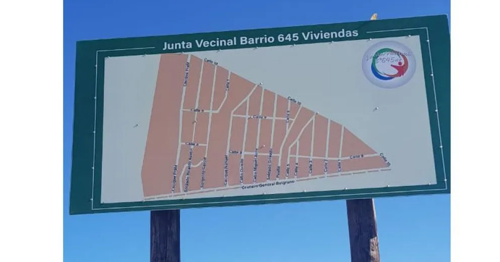 En el 645 Viviendas pusieron el cartel con el plano del barrio 
